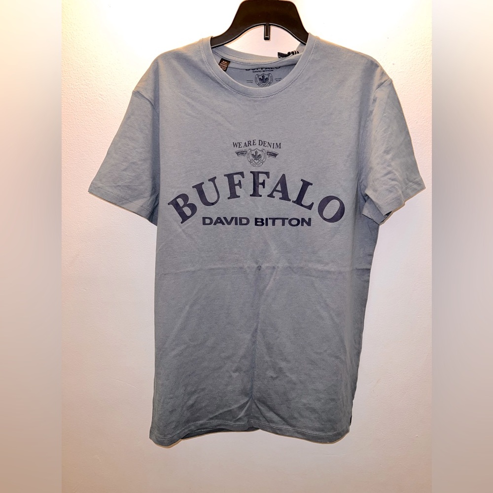 Buffalo Men’s Tshirt size small
